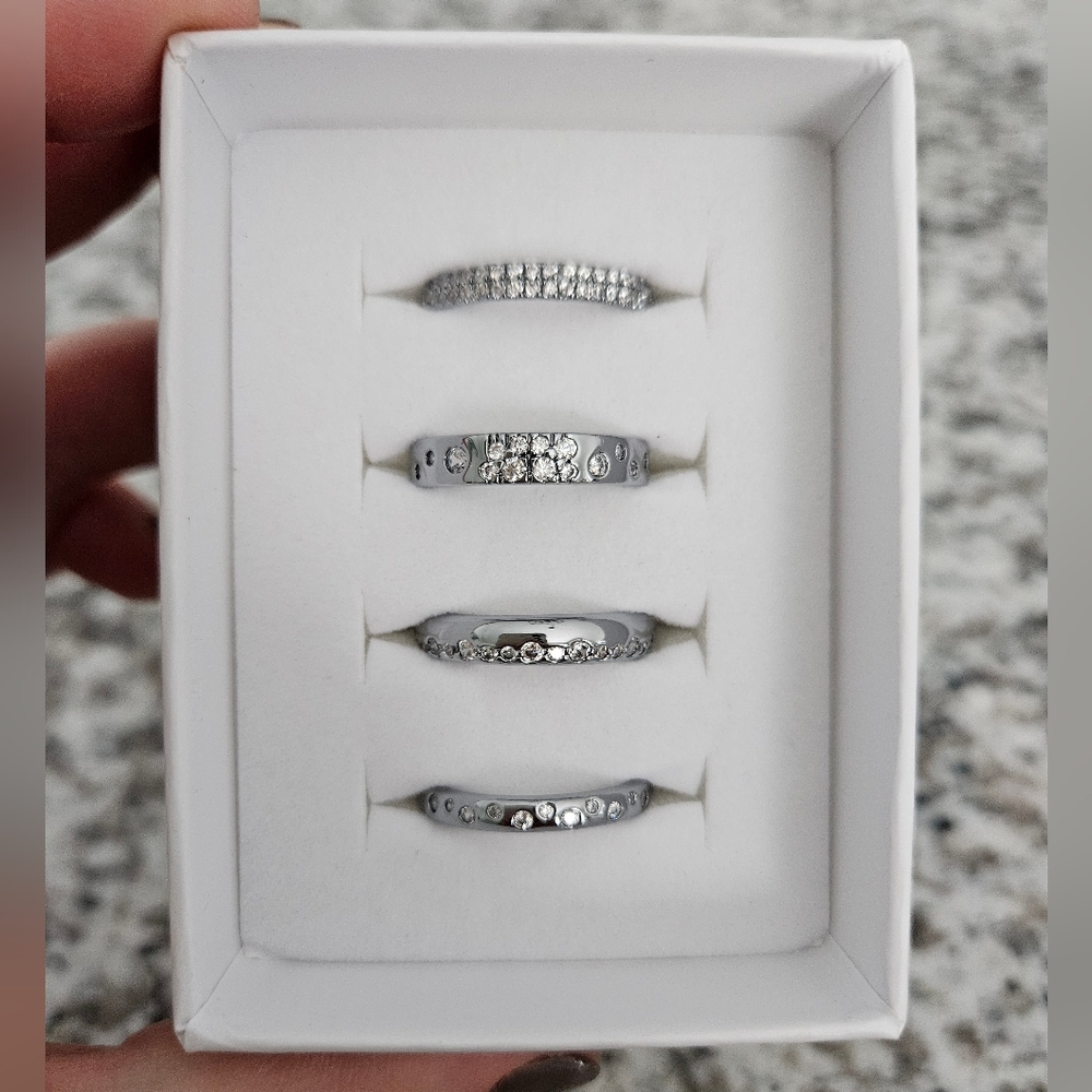 Elegant Silver Ring Set - image 1